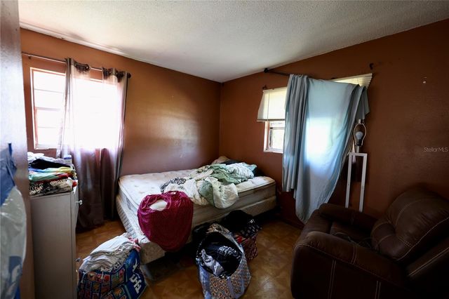 2009 S SUMMERLIN AVENUE, Sanford, FL 32771