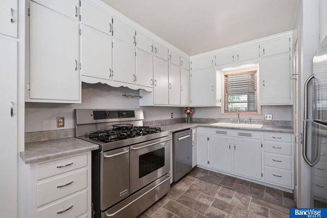 417 S Cotner Boulevard, Lincoln, NE 68510