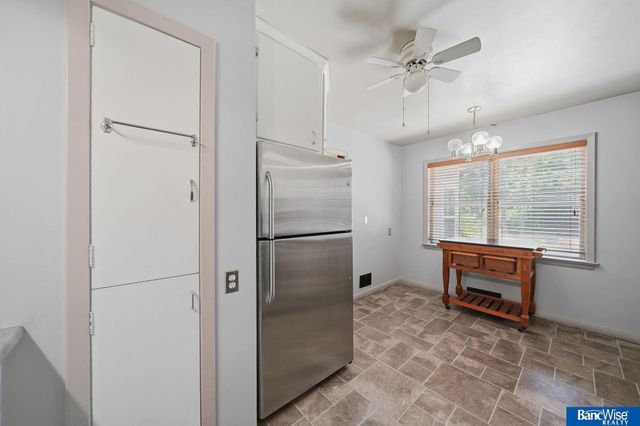 417 S Cotner Boulevard, Lincoln, NE 68510