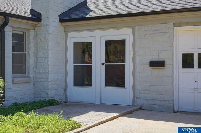 417 S Cotner Boulevard, Lincoln, NE 68510