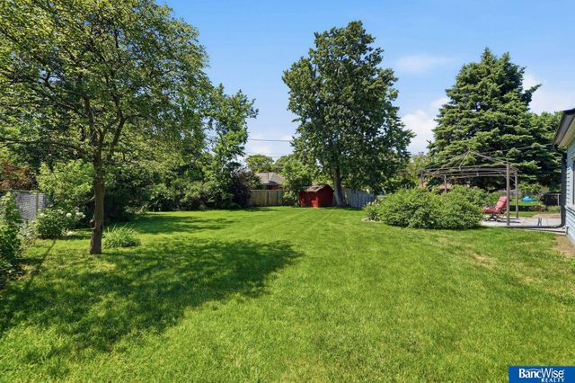 417 S Cotner Boulevard, Lincoln, NE 68510