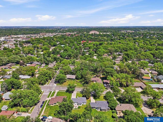 417 S Cotner Boulevard, Lincoln, NE 68510