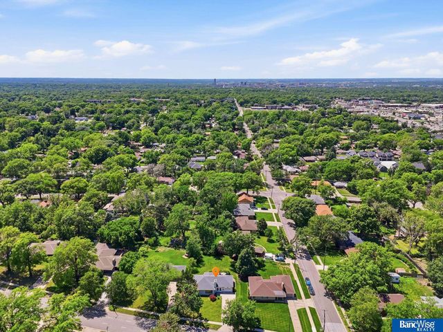 417 S Cotner Boulevard, Lincoln, NE 68510