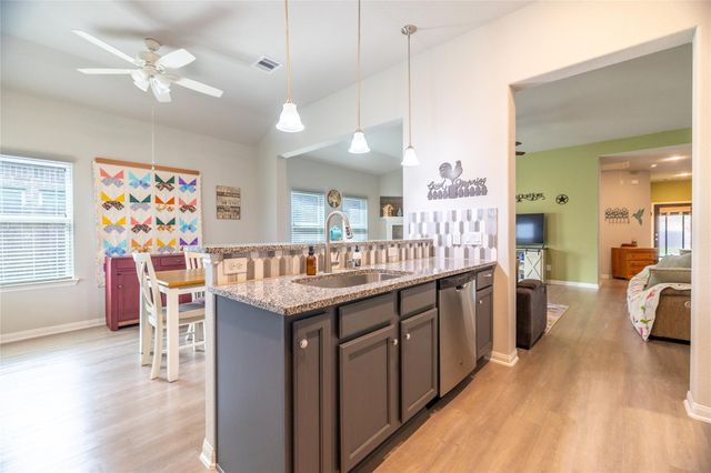 20232 Torrey Pines Lane, Cleveland, TX 77327