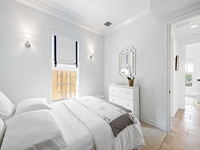 1125 SE 8th Street, Fort Lauderdale, FL 33316