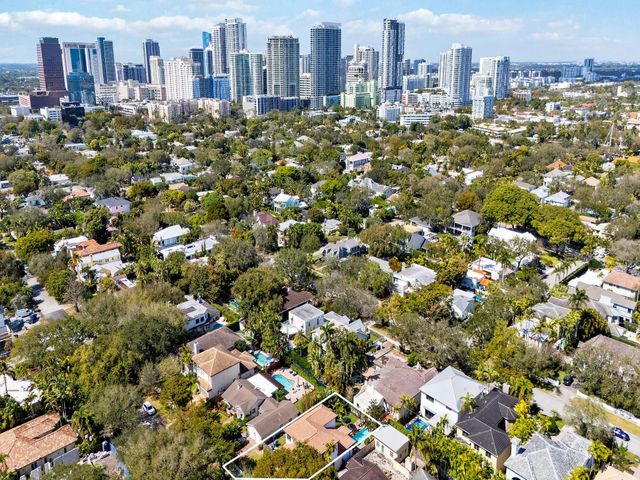 1125 SE 8th Street, Fort Lauderdale, FL 33316