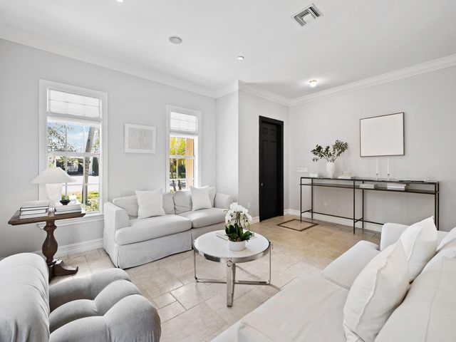 1125 SE 8th Street, Fort Lauderdale, FL 33316