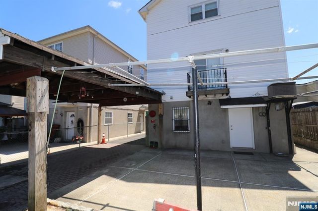 15 Garibaldi Avenue, Newark, NJ 07114