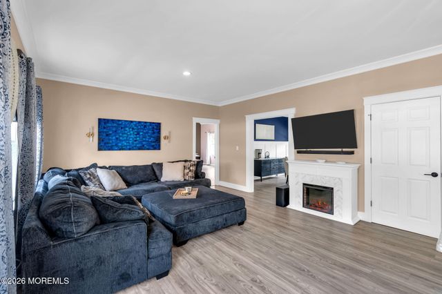 1661 Lincoln Boulevard, Whiting, NJ 08759