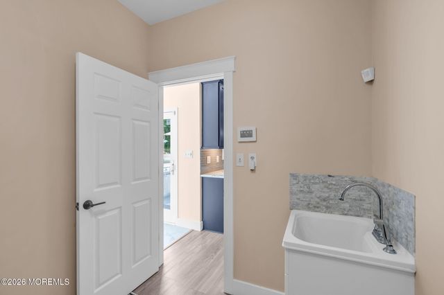 1661 Lincoln Boulevard, Whiting, NJ 08759