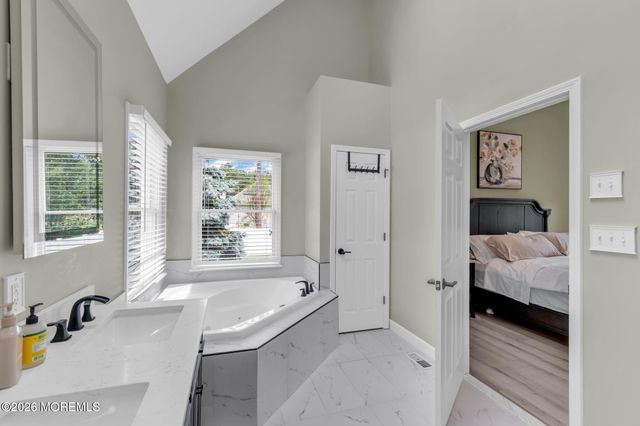 1661 Lincoln Boulevard, Whiting, NJ 08759