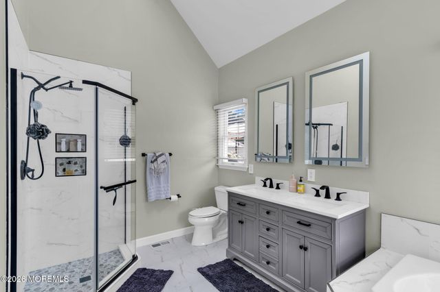 1661 Lincoln Boulevard, Whiting, NJ 08759