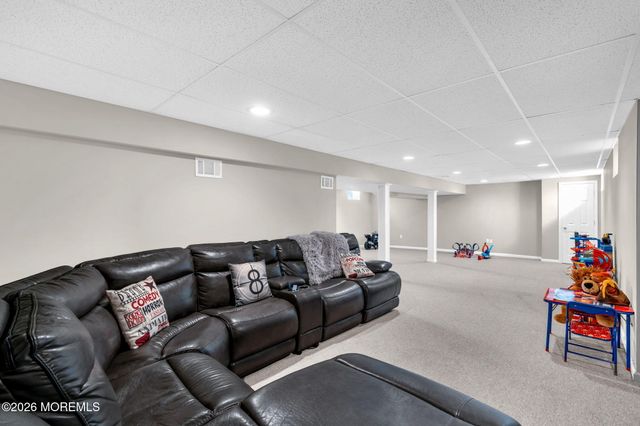 1661 Lincoln Boulevard, Whiting, NJ 08759