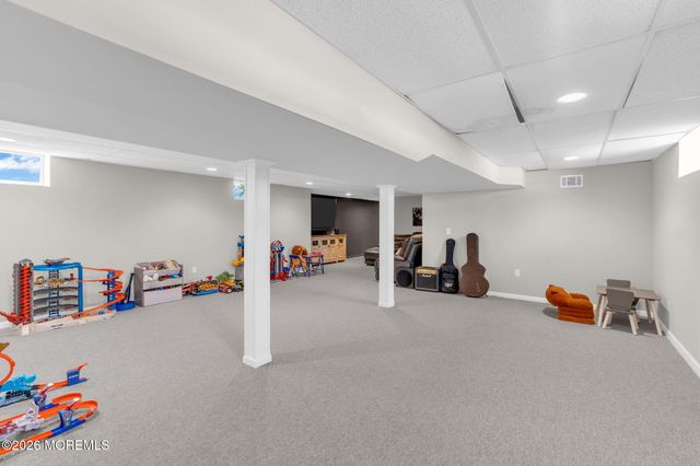 1661 Lincoln Boulevard, Whiting, NJ 08759