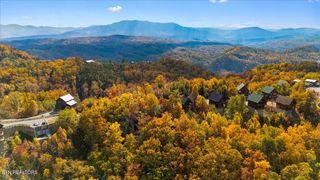 4002-4004 Starr Ridge Drive, Sevierville, TN 37876