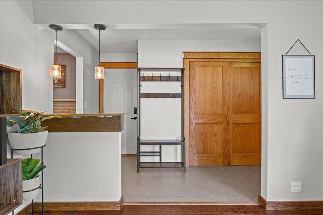 W215N10367 Laurel COURT, Colgate, WI 53017