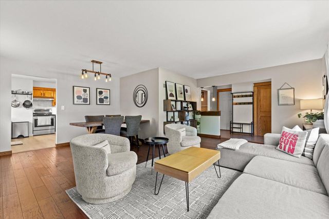 W215N10367 Laurel COURT, Colgate, WI 53017