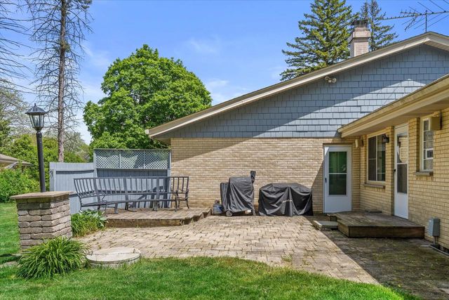 W215N10367 Laurel COURT, Colgate, WI 53017