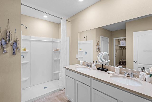 4476 YAUPON HOLLY WAY, Lakeland, FL 33811