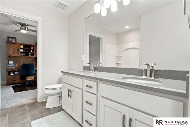 11723 S 109th Street, Papillion, NE 68046