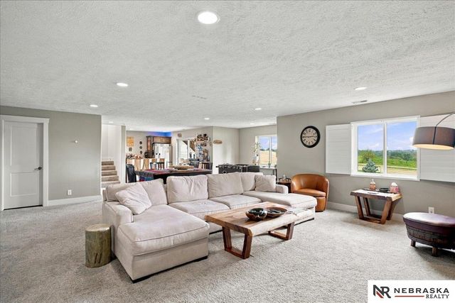11723 S 109th Street, Papillion, NE 68046
