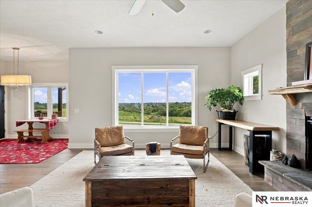 11723 S 109th Street, Papillion, NE 68046