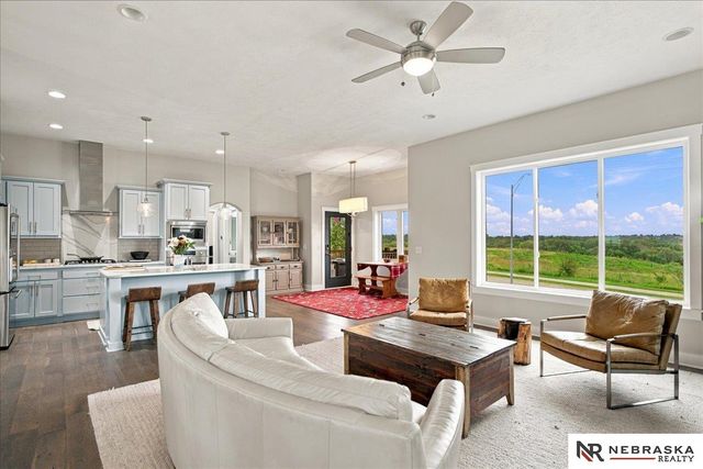 11723 S 109th Street, Papillion, NE 68046