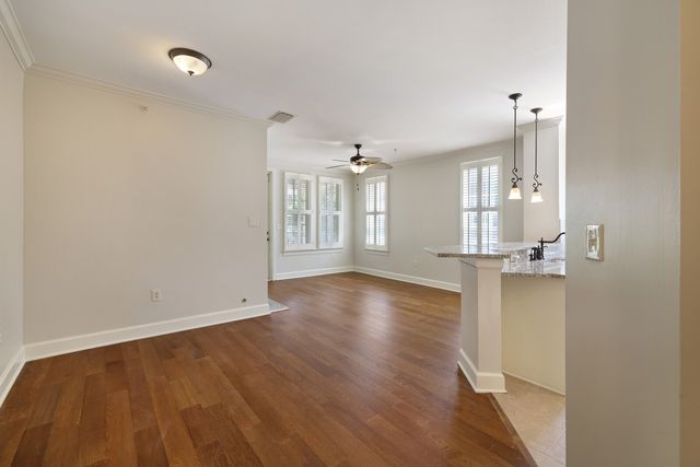 311 Seven Springs Way Apt 104, Brentwood, TN 37027