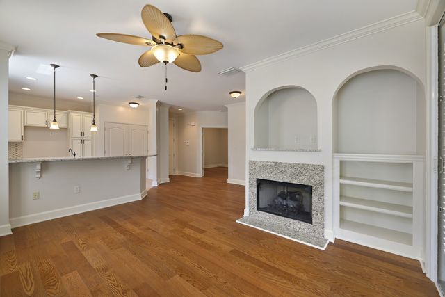311 Seven Springs Way Apt 104, Brentwood, TN 37027