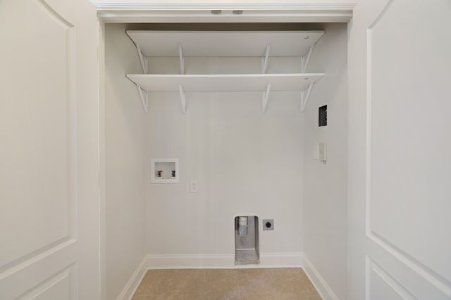 311 Seven Springs Way Apt 104, Brentwood, TN 37027