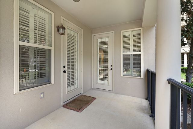 311 Seven Springs Way Apt 104, Brentwood, TN 37027