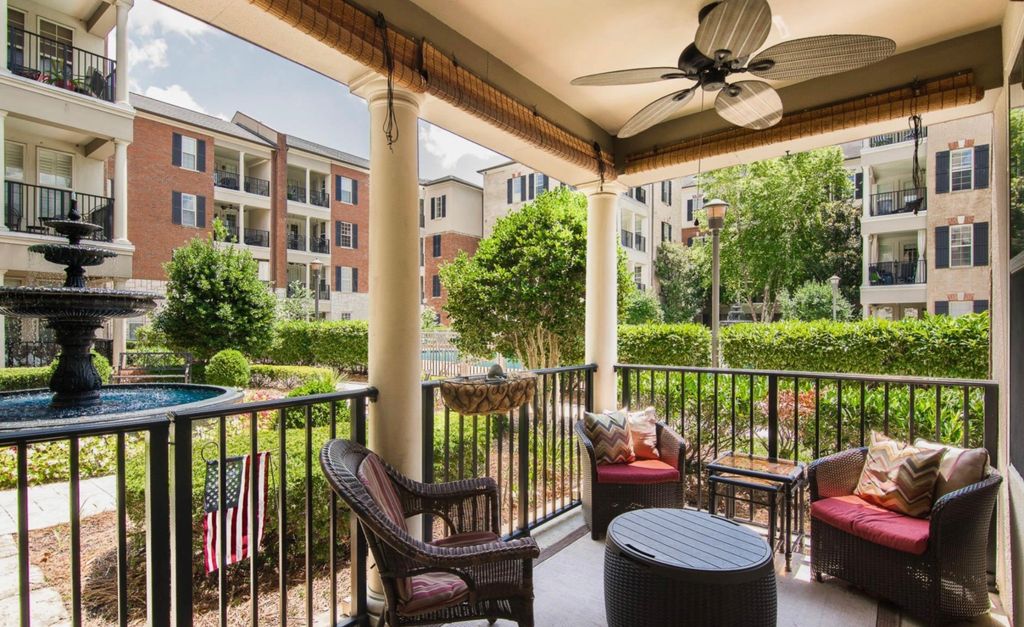 311 Seven Springs Way Apt 104, Brentwood, TN 37027