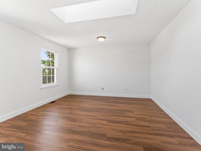 10 SLEEPY HOLLOW LN, Sicklerville, NJ 08081