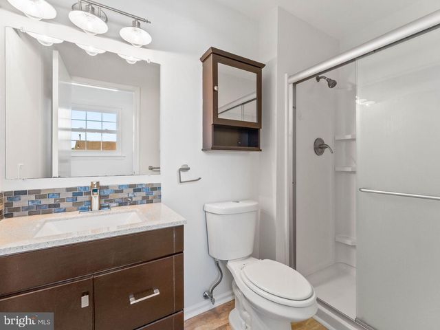10 SLEEPY HOLLOW LN, Sicklerville, NJ 08081