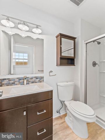 10 SLEEPY HOLLOW LN, Sicklerville, NJ 08081