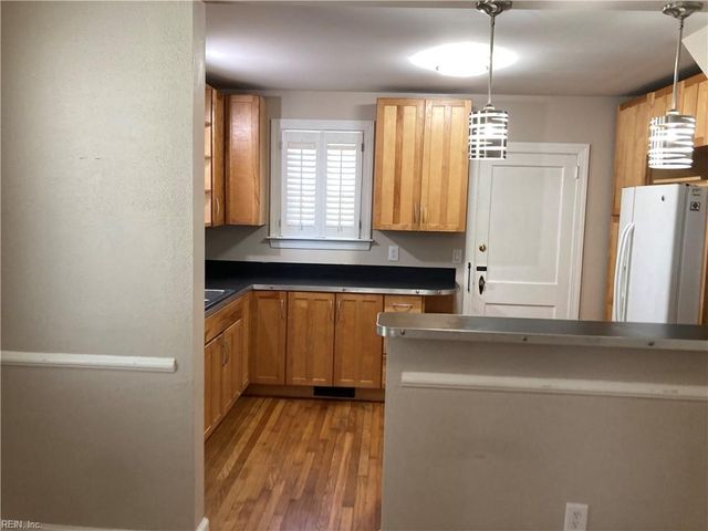 48 Elm AVE, Newport News, VA 23601