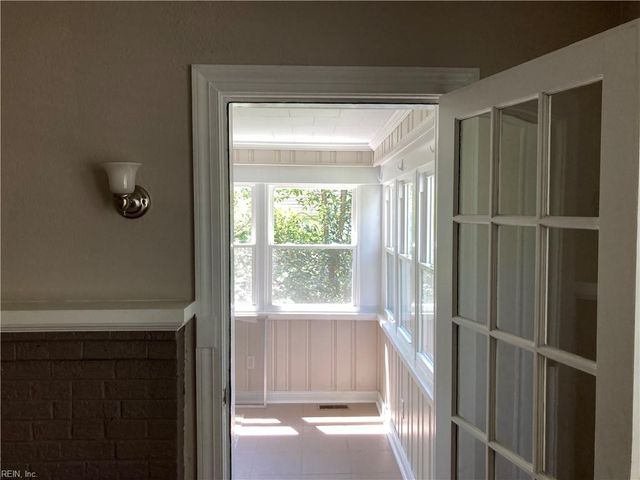 48 Elm AVE, Newport News, VA 23601