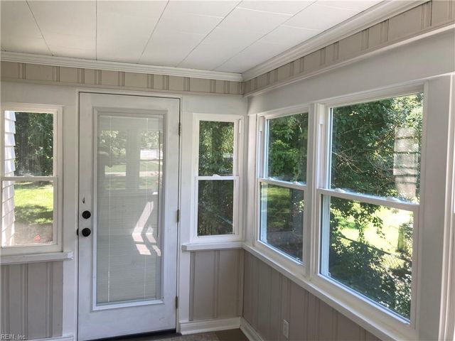 48 Elm AVE, Newport News, VA 23601