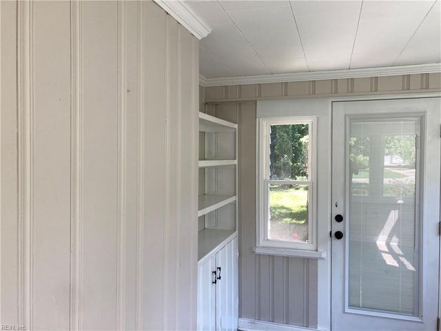 48 Elm AVE, Newport News, VA 23601