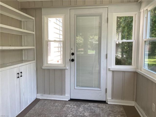 48 Elm AVE, Newport News, VA 23601