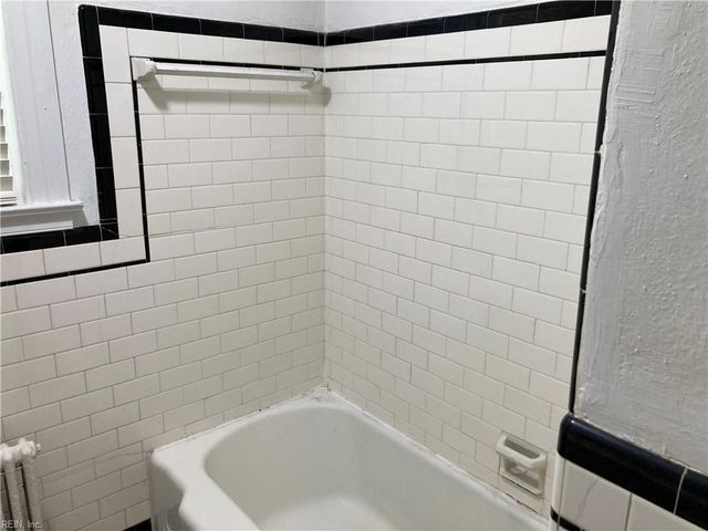 48 Elm AVE, Newport News, VA 23601