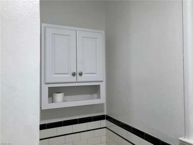 48 Elm AVE, Newport News, VA 23601