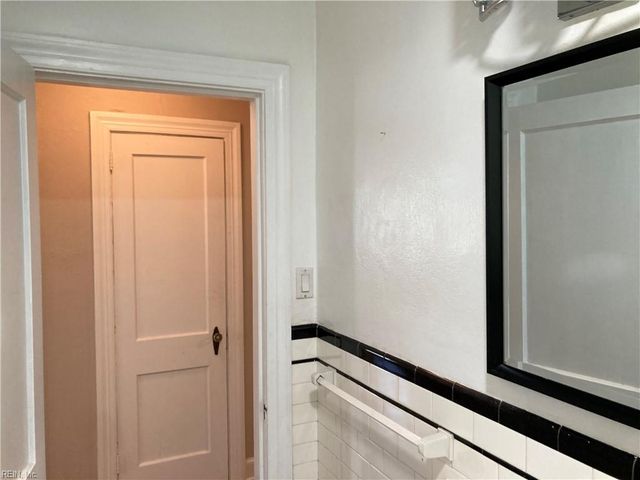 48 Elm AVE, Newport News, VA 23601