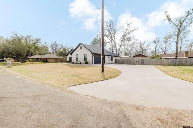 12584 Berry Lane, Tyler, TX 75707