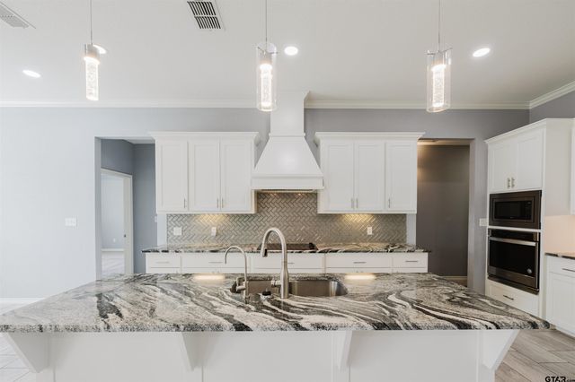 12584 Berry Lane, Tyler, TX 75707