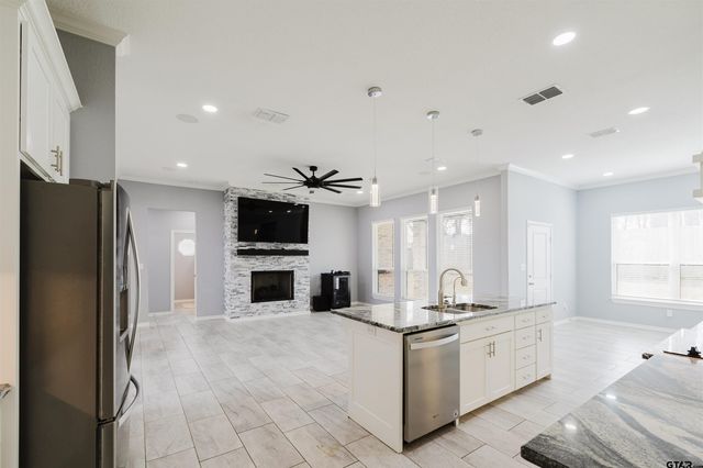 12584 Berry Lane, Tyler, TX 75707