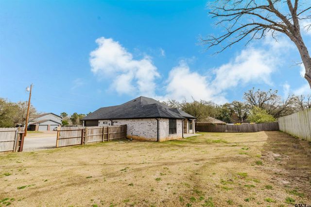 12584 Berry Lane, Tyler, TX 75707