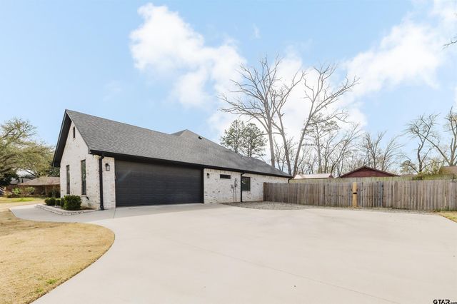 12584 Berry Lane, Tyler, TX 75707
