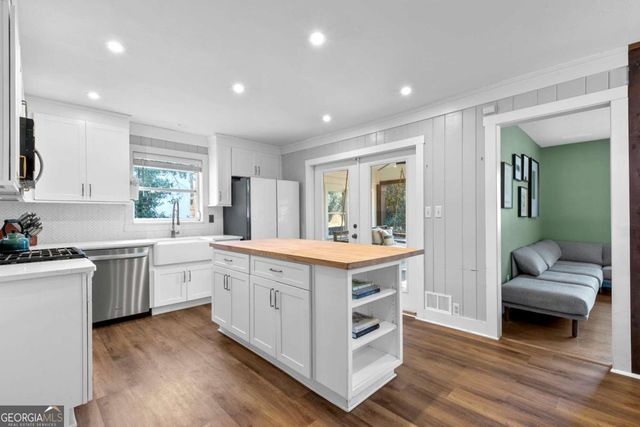 1800 Sandy Plains Road, Marietta, GA 30066