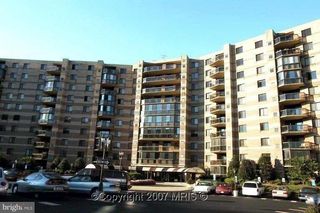 8360 GREENSBORO DR #1006, Mclean, VA 22102